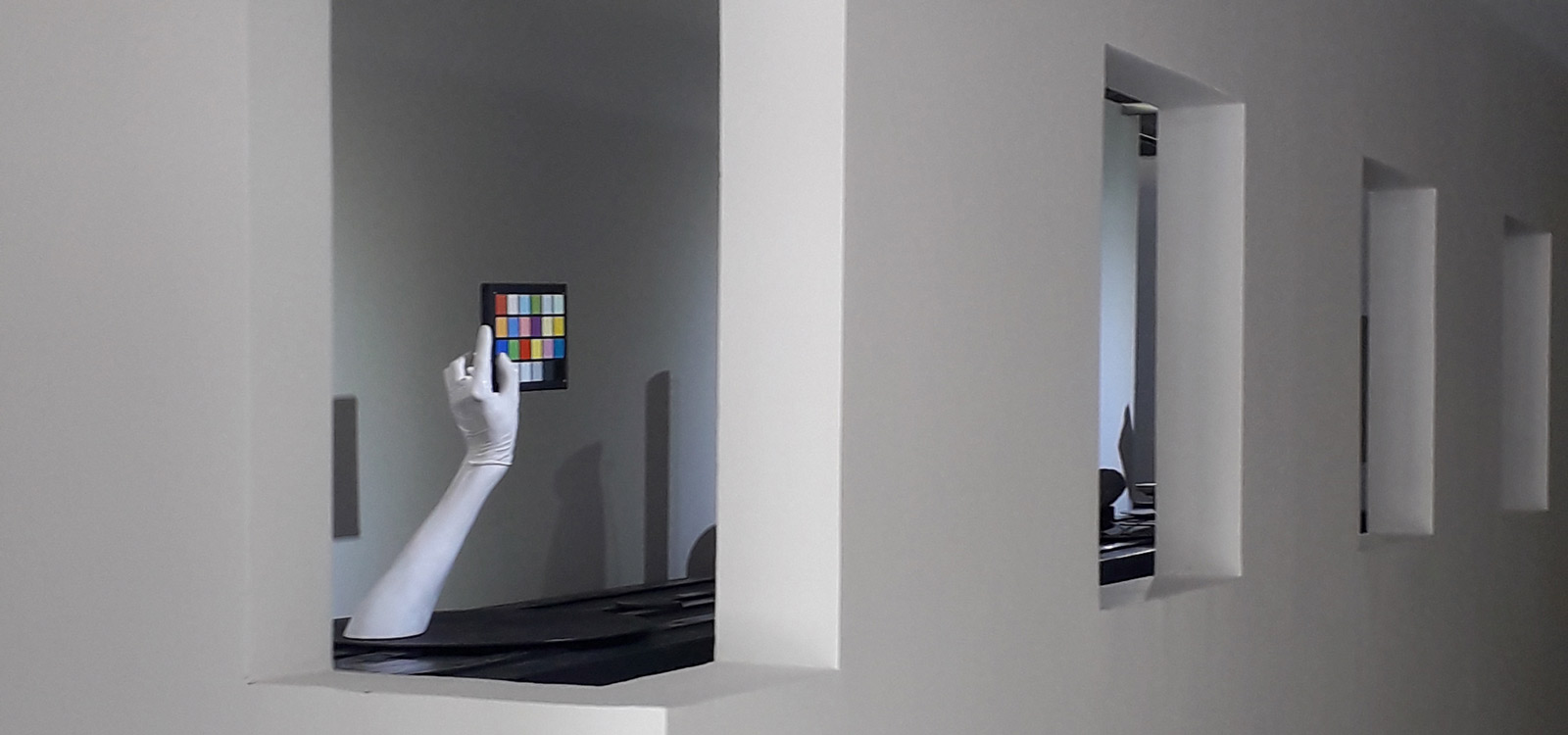 Almudena Lobera propone en 'Stories' otra forma de visitar una exposición para reflexionar sobre los mecanismos de comunicación imperantes