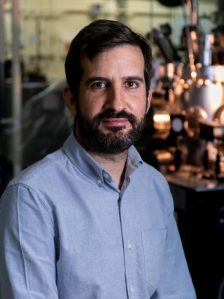 Alejandro Manjavacas – Becas Leonardo Física 2022