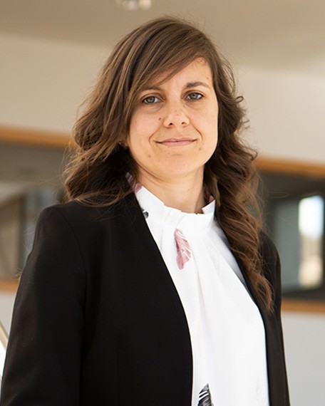 Alba María Paniagua Díaz, investigadora posdoctoral en el Laboratorio de Óptica de la Universidad de Murcia. Ganadora de una Beca Leonardo a Investigadores en Física 2023.