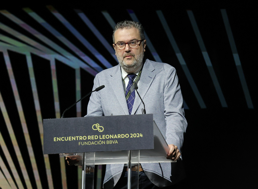 Luis Ayuso Sánchez (Economía, Ciencias Sociales y Jurídicas) durante su intervención en el Encuentro Red Leonardo 2024.